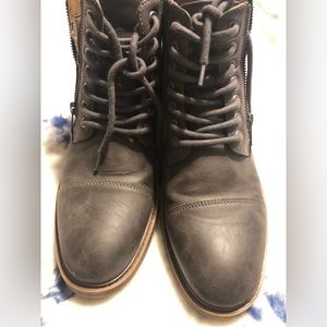 Men’s Gray Dress Boot
